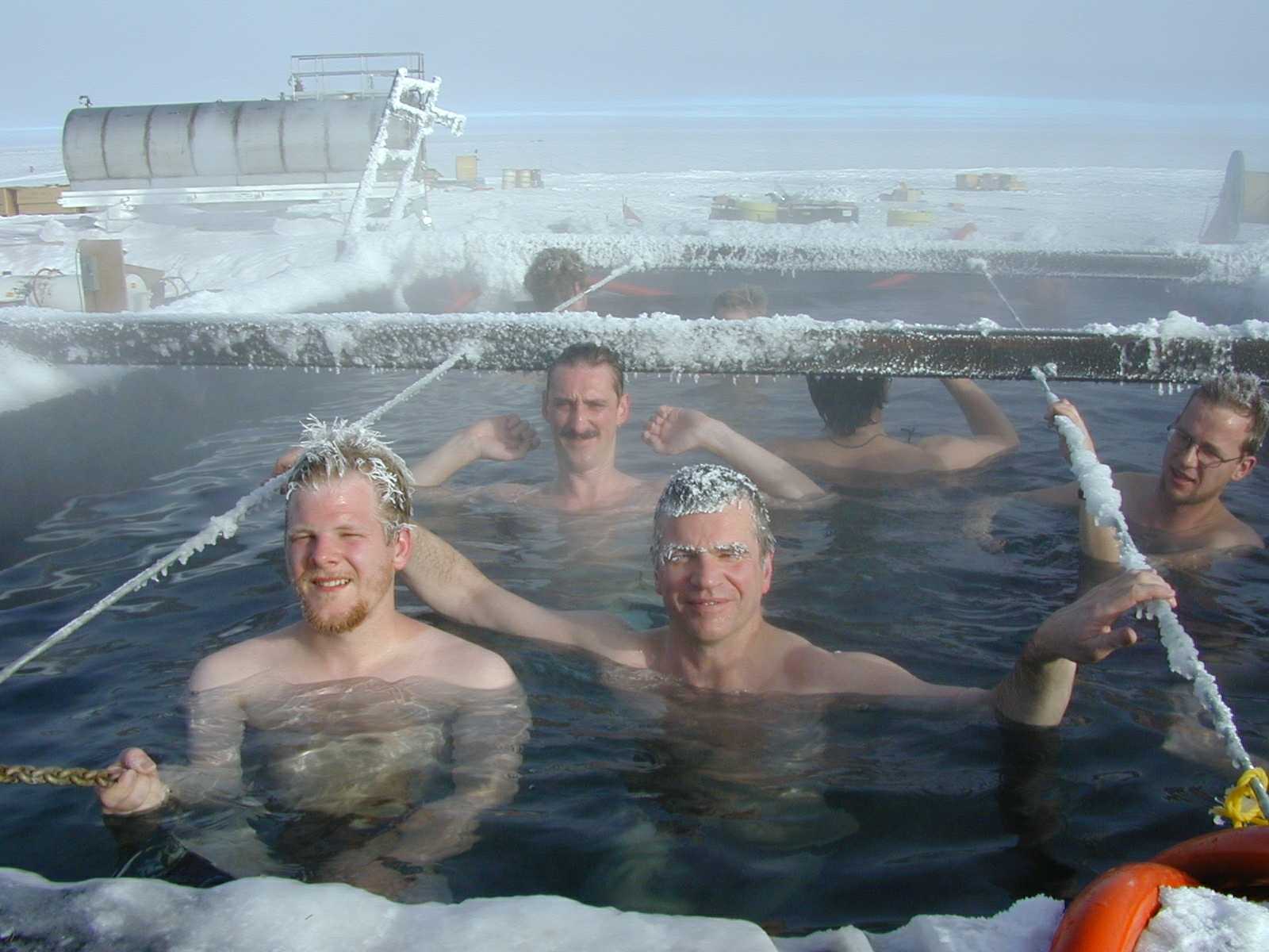 Bath after Amanda-II completion, SouthPole Feb.2000